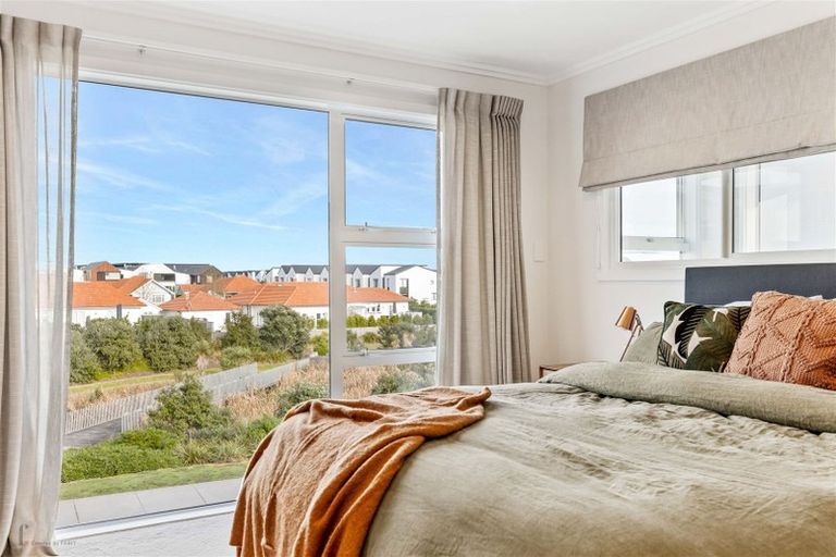 Photo of property in 13 Frances Bryers Road, Hobsonville, Auckland, 0616