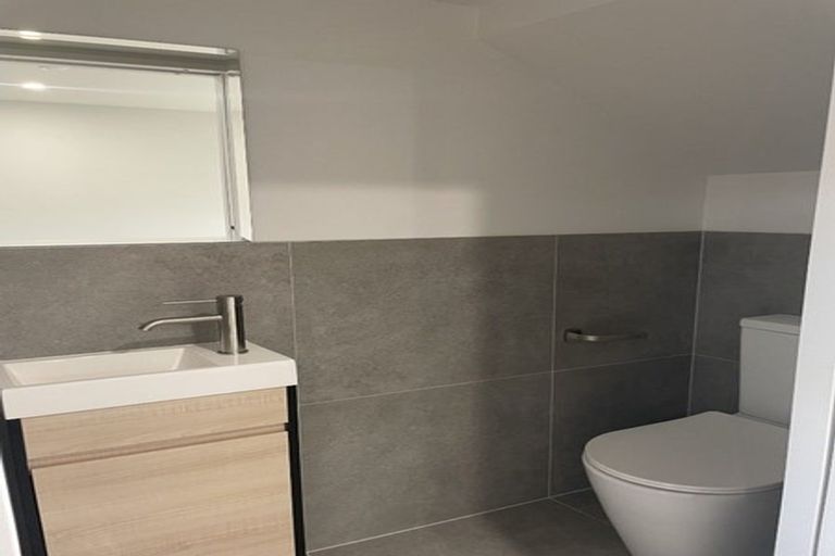 Photo of property in 5/9 Kamaka Road, Mangere Bridge, Auckland, 2022