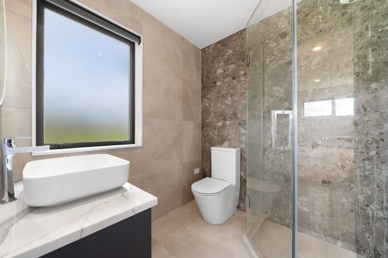 Photo of property in 6 Wheki Place, Swanson, Auckland, 0614