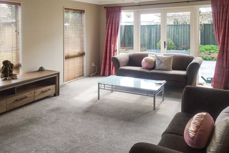 Photo of property in 4 Caroline Way, Northwood, Christchurch, 8051