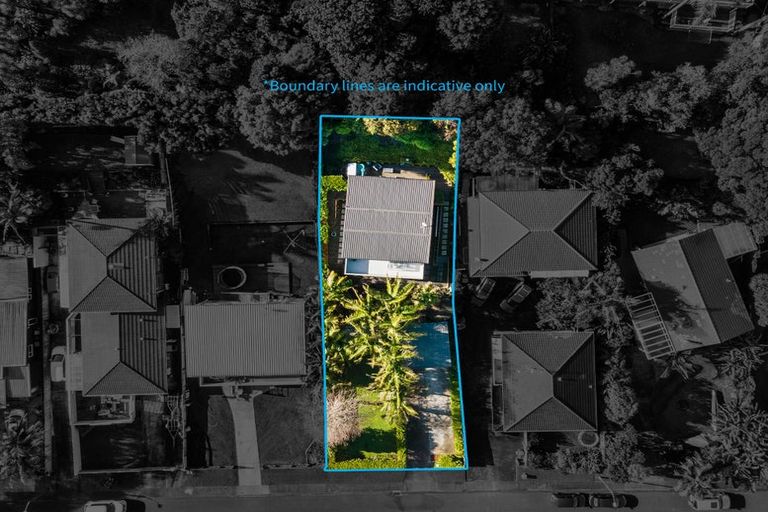 Photo of property in 52 The Circle, Manly, Whangaparaoa, 0930