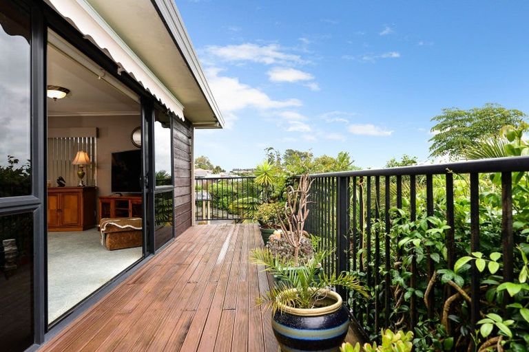 Photo of property in 26 Tironui Terrace, Western Heights, Hamilton, 3200