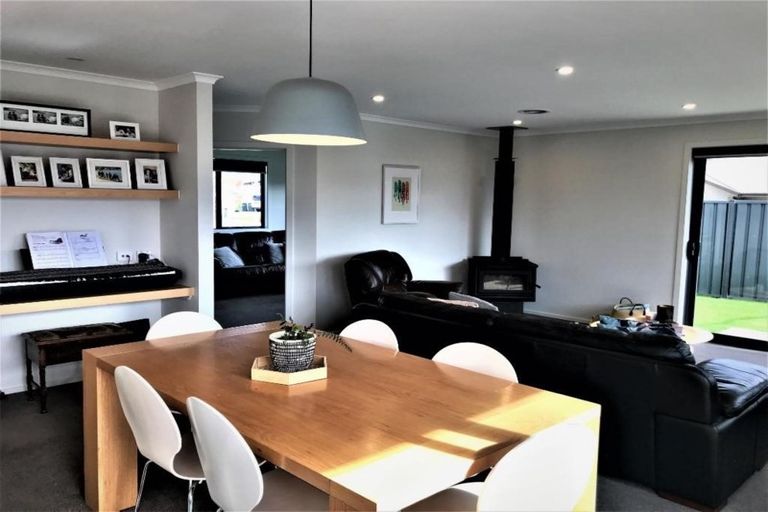 Photo of property in 25 Stowell Drive, Cromwell, 9310