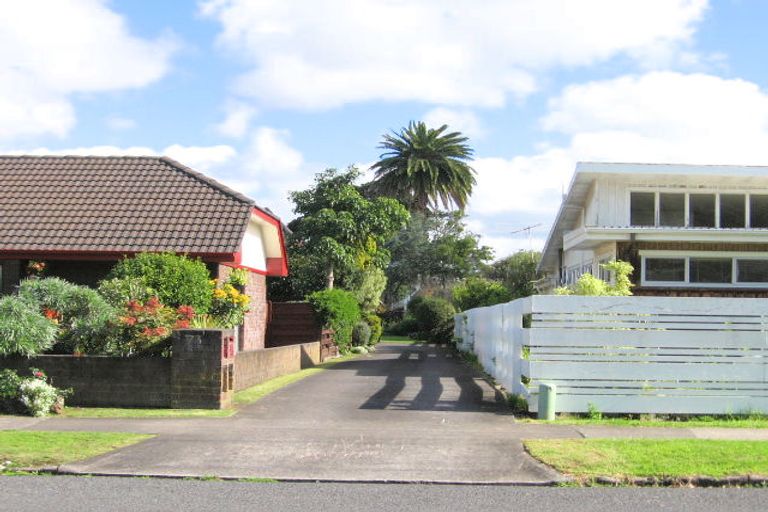 Photo of property in 1/73 Hattaway Avenue, Bucklands Beach, Auckland, 2012