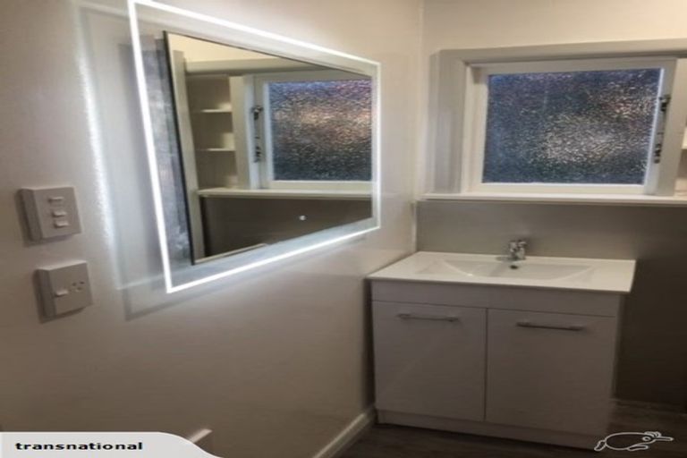 Photo of property in 30 Martin Avenue, Beckenham, Christchurch, 8023