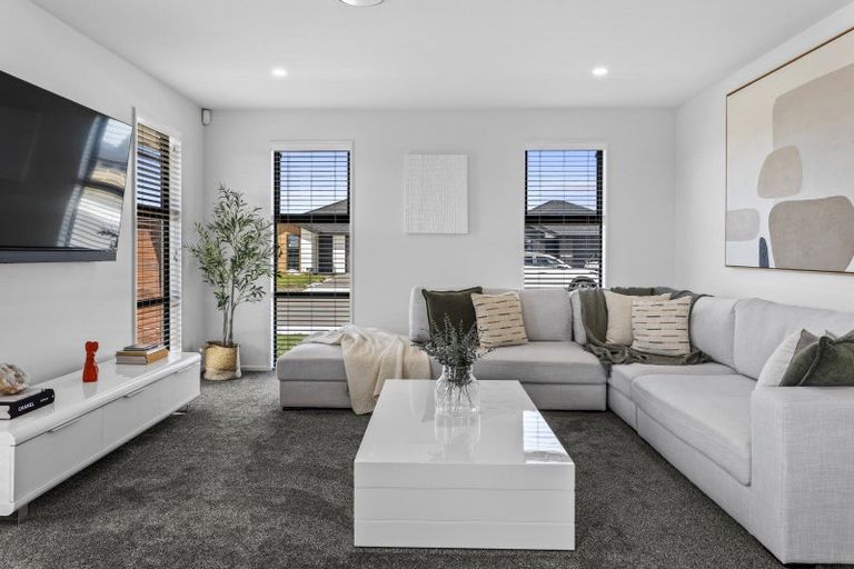 Photo of property in 31 Crossley Avenue, Woodend, 7610