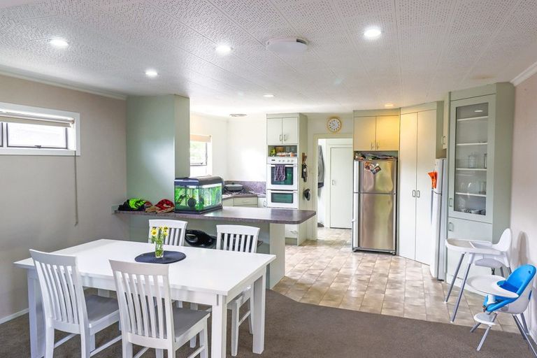 Photo of property in 9 Waterloo Crescent, Hokowhitu, Palmerston North, 4410