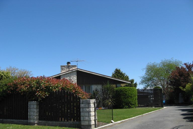 Photo of property in 15 Gibbs Drive, Woodend, 7610