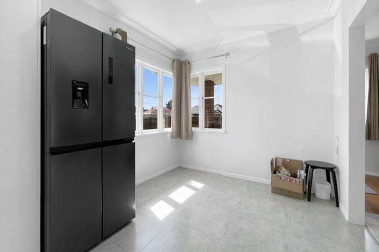 Photo of property in 17 Philip Street, Papatoetoe, Auckland, 2025