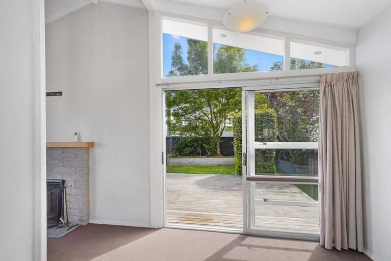 Photo of property in 1/124 Breezes Road, Avondale, Christchurch, 8061