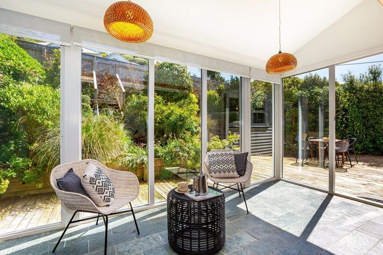 Photo of property in 8 Jalna Avenue, Khandallah, Wellington, 6035