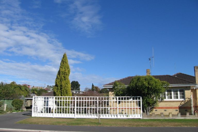 Photo of property in 5 Steele Road, Forest Lake, Hamilton, 3200