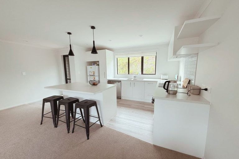 Photo of property in 15 Holystone Road, Whitby, Porirua, 5024