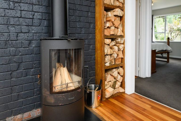 Photo of property in 1112 Rangiotu Road, Rangiotu, Palmerston North, 4477