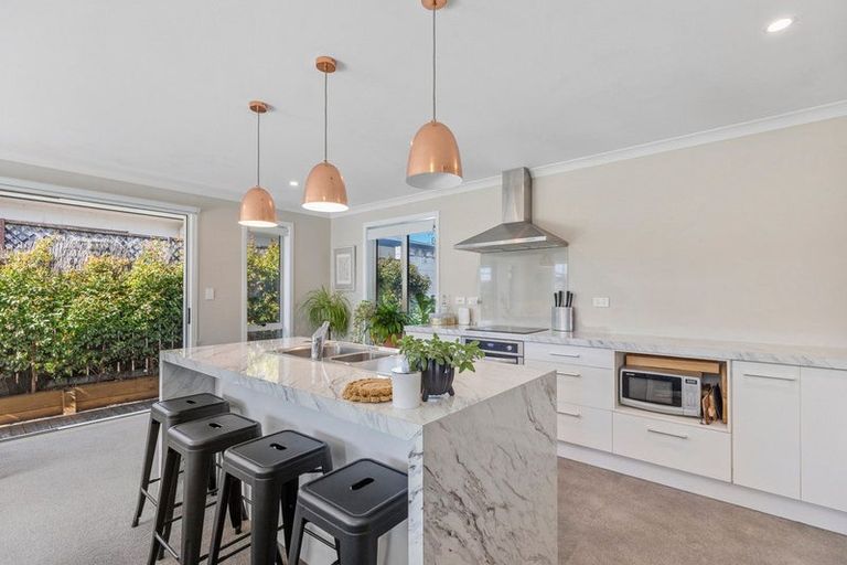 Photo of property in 19a Crescent Road, Otumoetai, Tauranga, 3110