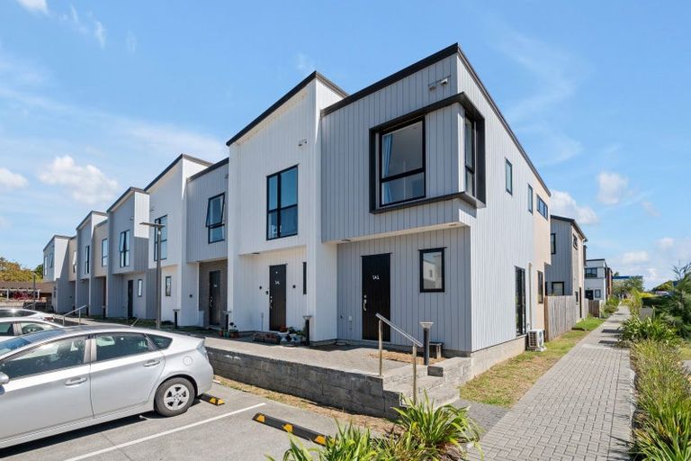 Photo of property in 10 Aumarire Lane, Favona, Auckland, 2024