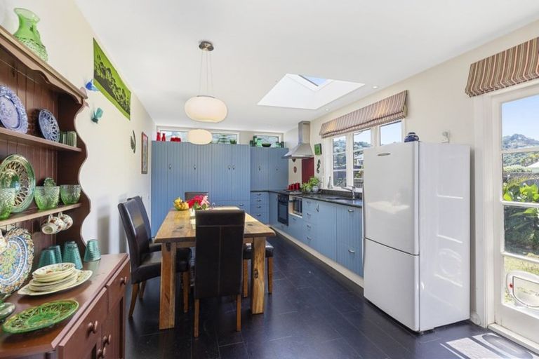 Photo of property in 1/48 Lyall Parade, Lyall Bay, Wellington, 6022