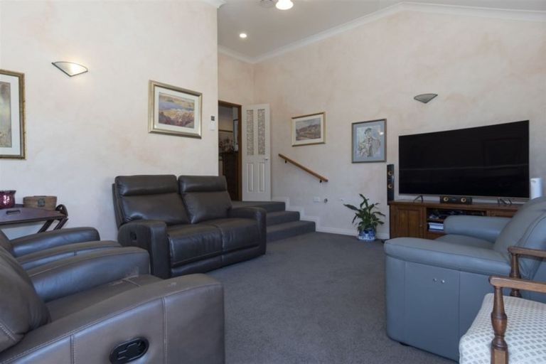 Photo of property in 3 Caernarvon Rise, Bethlehem, Tauranga, 3110