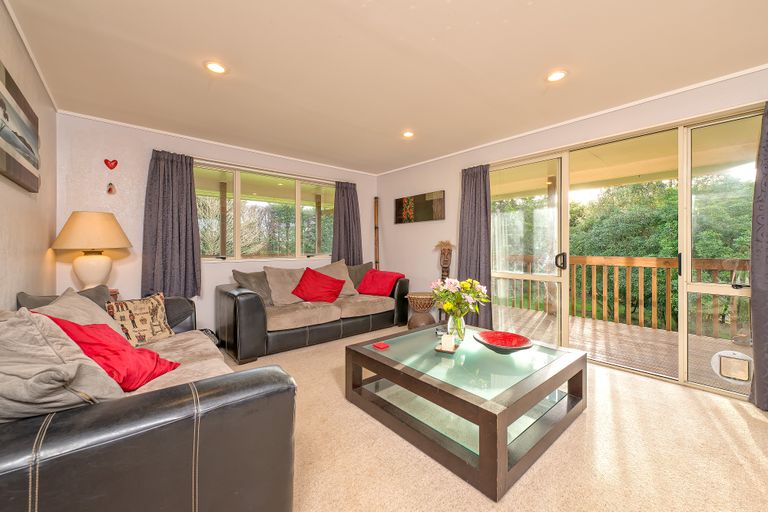 Photo of property in 220 Goodwin Road, Aka Aka, Waiuku, 2682