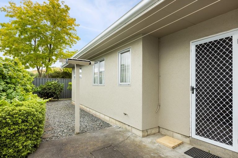 Photo of property in 2/17 Waterhouse Street, Taradale, Napier, 4112