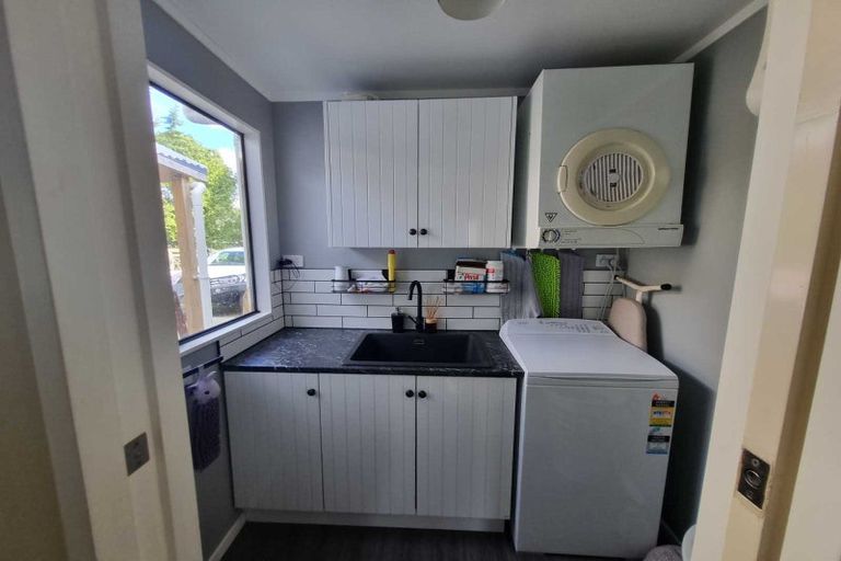 Photo of property in 473 Tararua Road, Levin, 5571