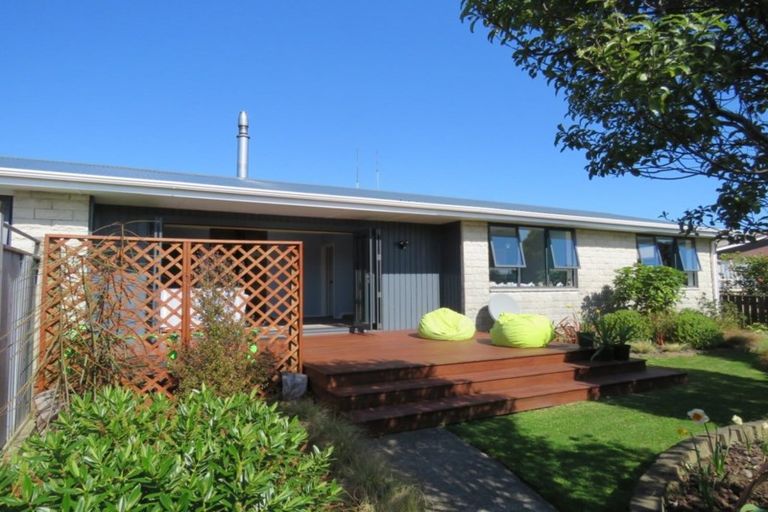 Photo of property in 23 Ngahue Crescent, Carters Beach, Westport, 7825