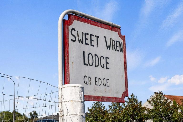 Photo of property in 86 Saint Kilda Road, Cambridge, 3493