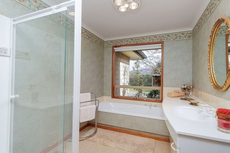 Photo of property in 10 Victoria Street, Waimate, 7924