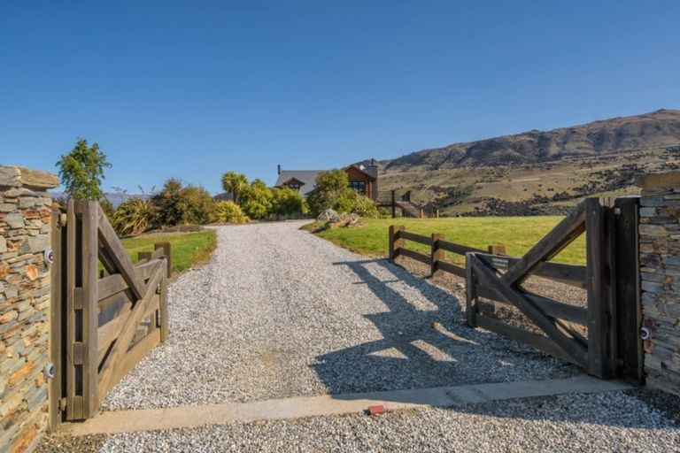 Photo of property in 86 Riverview Road, Queensberry, Cromwell, 9383