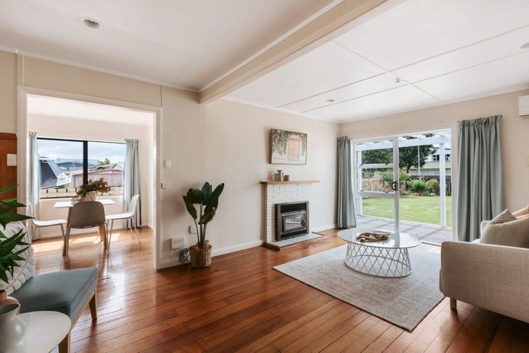 Photo of property in 240a Range Road, Papamoa Beach, Papamoa, 3118