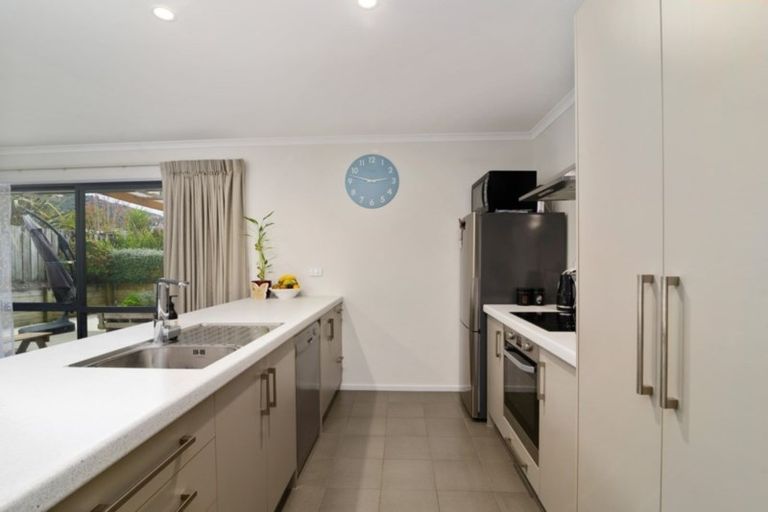 Photo of property in 25 Hamon Place, Pukehangi, Rotorua, 3015