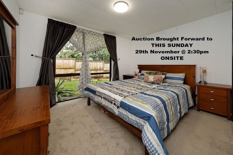 Photo of property in 17 Rehia Road, Massey, Auckland, 0614