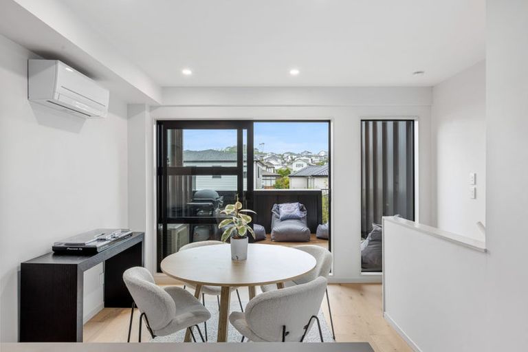 Photo of property in 5 Longshore Drive, Long Bay, Auckland, 0630