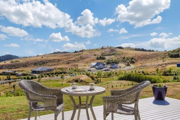 Photo of property in 167 Chamberlain Road, Bombay, 2675