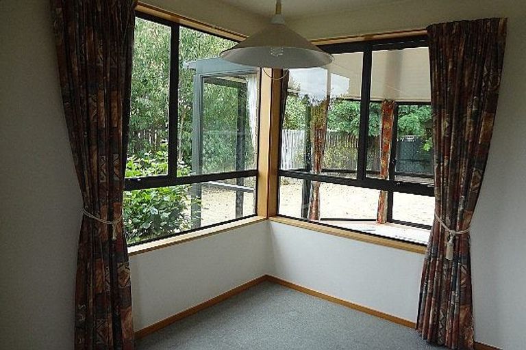 Photo of property in 19 Devon Crescent, Darfield, 7510