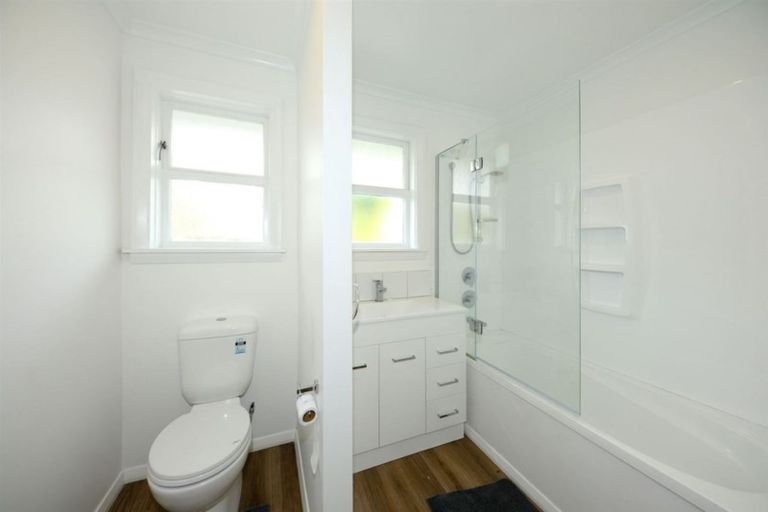 Photo of property in 7 Ealing Street, Northcote, Christchurch, 8052