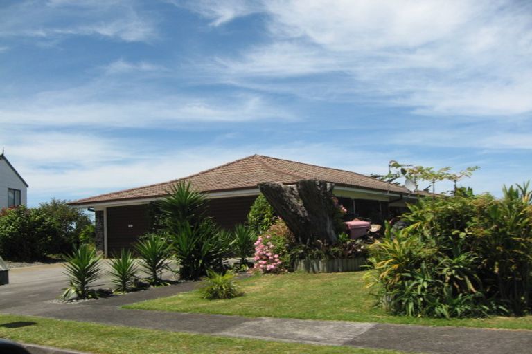 Photo of property in 184 Torkar Road, Clarks Beach, 2122