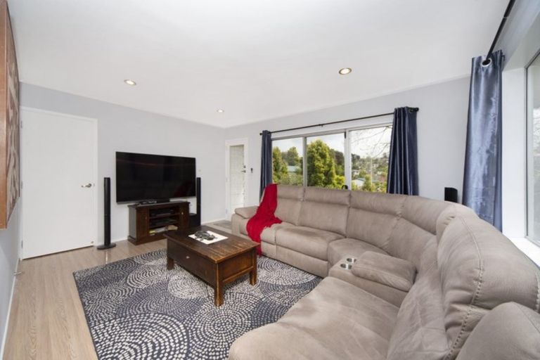 Photo of property in 1/54 Stapleford Crescent, Browns Bay, Auckland, 0630