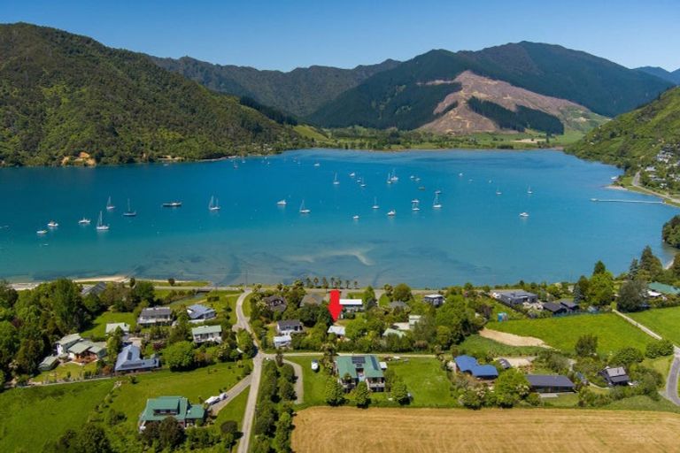 Photo of property in 5a Lady Cobham Grove, Anakiwa, Linkwater, 7281