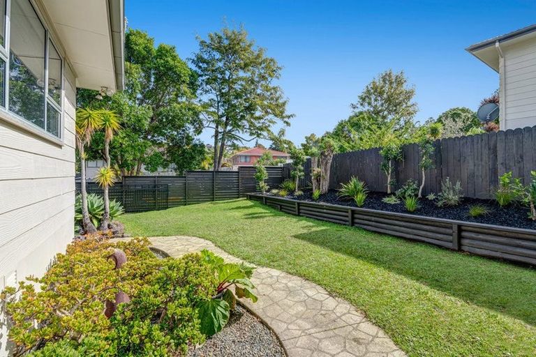 Photo of property in 113 Weatherly Road, Torbay, Auckland, 0630