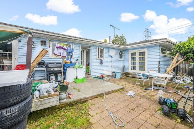 Photo of property in 33 Laureston Avenue, Papatoetoe, Auckland, 2025