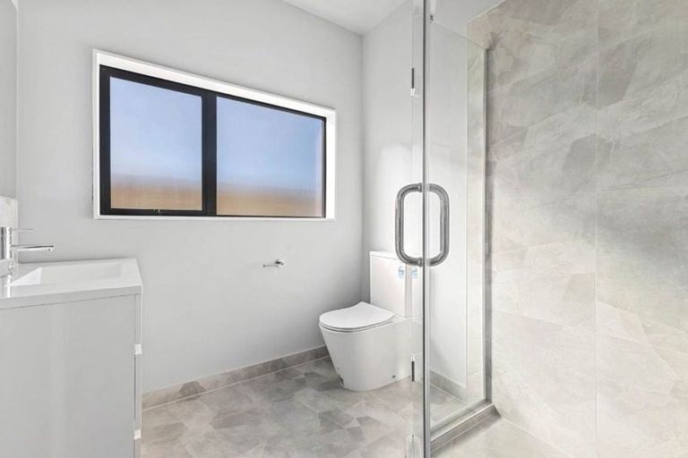 Photo of property in 111 Mutetai Road, Clarks Beach, 2122