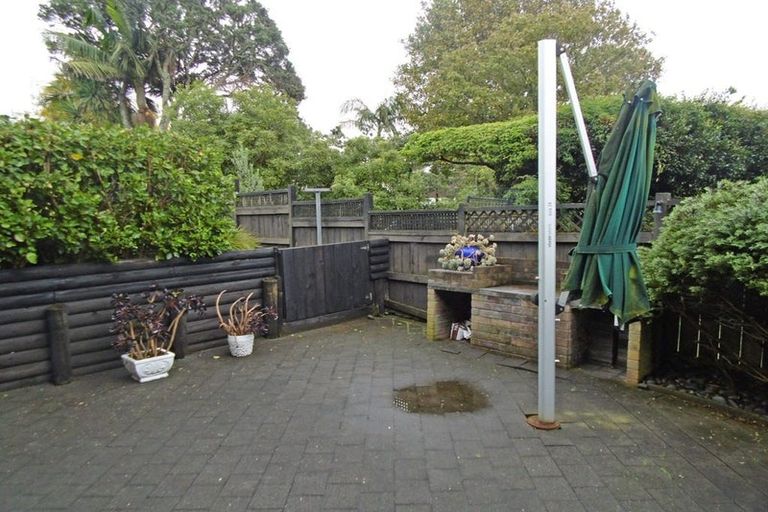 Photo of property in 166a Mellons Road, Mellons Bay, Auckland, 2014