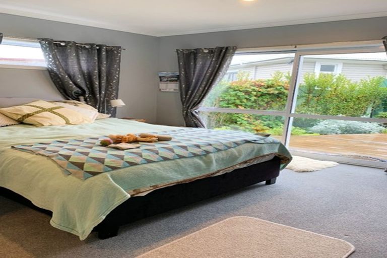 Photo of property in 44 Cutten Street, South Dunedin, Dunedin, 9012