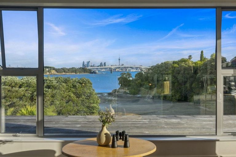 Photo of property in 39 Maritime Terrace, Birkenhead, Auckland, 0626