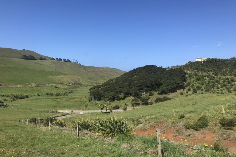 Photo of property in 1809 Whaanga Road, Raglan, 3296