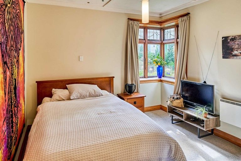 Photo of property in 1 Wairere Road, Belmont, Lower Hutt, 5010