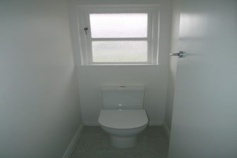 Photo of property in 11 Hollies Crescent, Johnsonville, Wellington, 6037