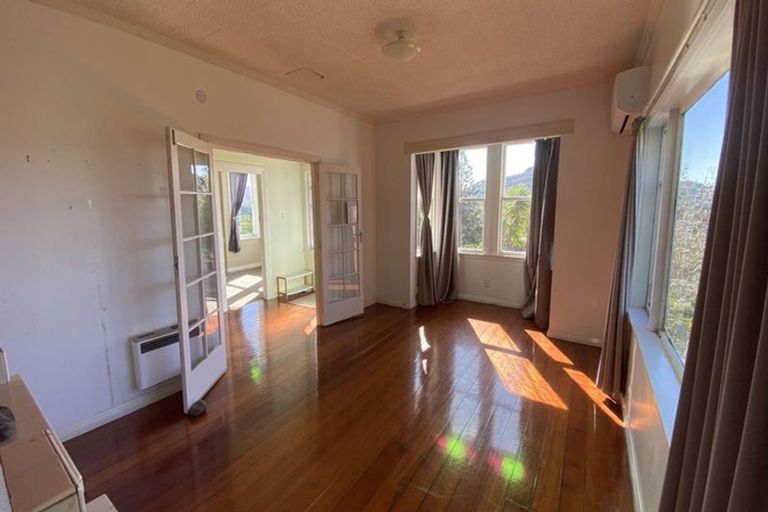 Photo of property in 33 Nottingham Street, Karori, Wellington, 6012