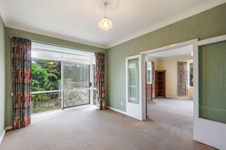 Photo of property in 22 Mckenzie Street, Levin, 5510